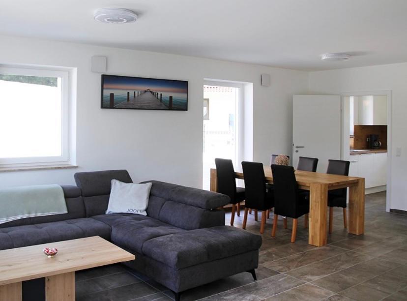 Ferienhaus Ferati 군즈부르크 외부 사진